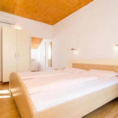 Macus - Double With Balcony And Sea View Kolocep Island