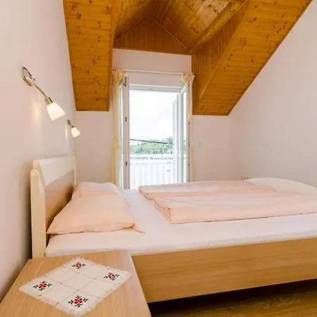 Macus - Double With Balcony And Sea View Apartman